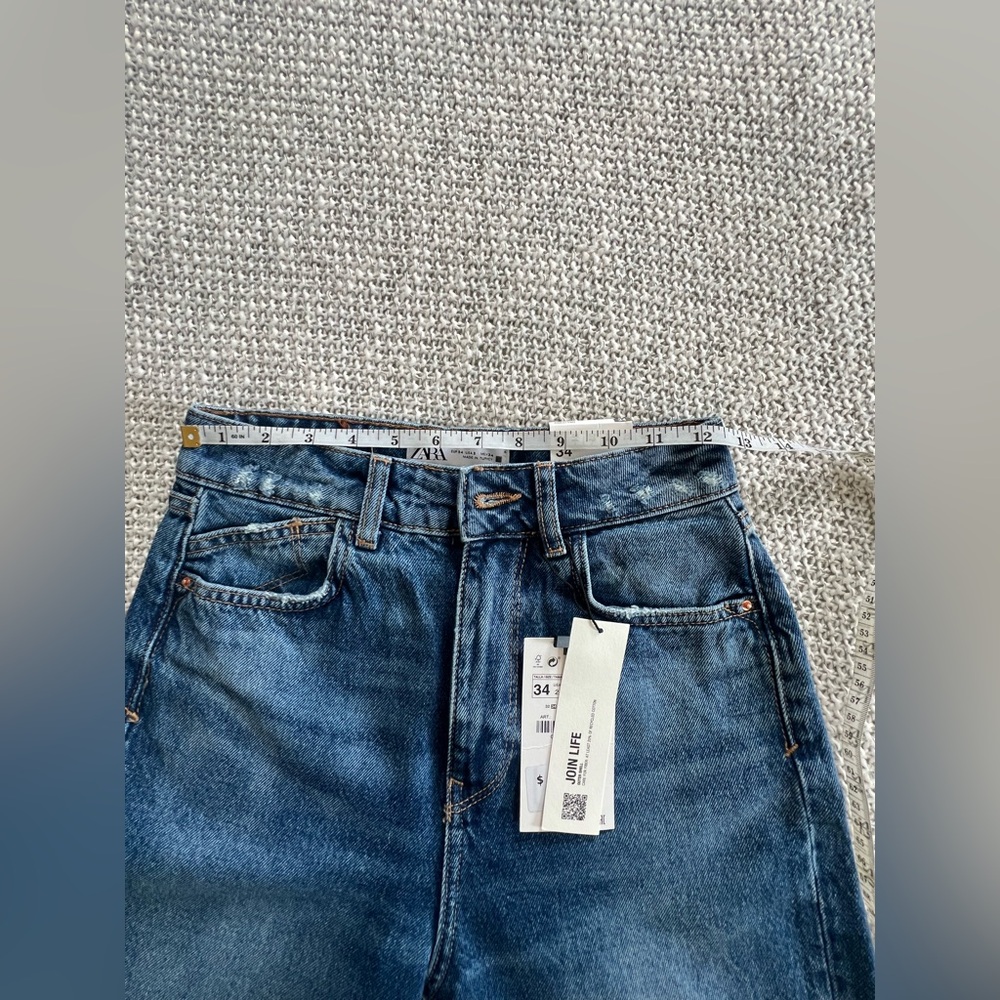 Jeans - Picture 4 of 5